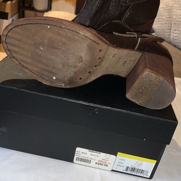 Excellent Gently Loved Genuine Leather “ERIN” Open Toe Booties by JOE’S - Picture 5 of 7